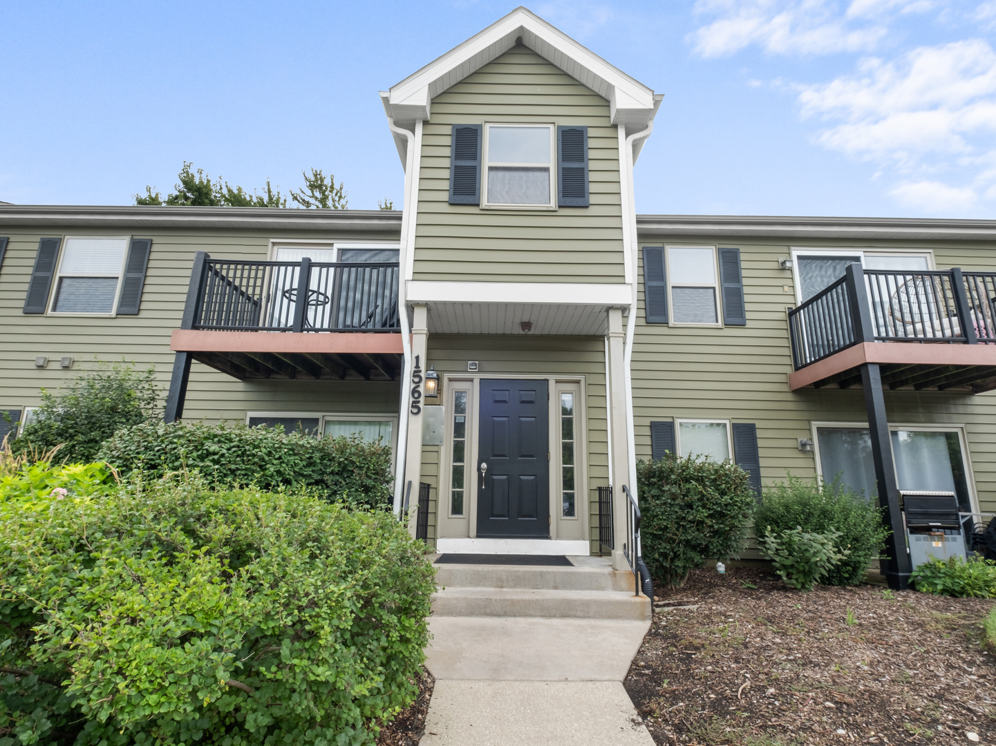 1565 Raymond Drive
