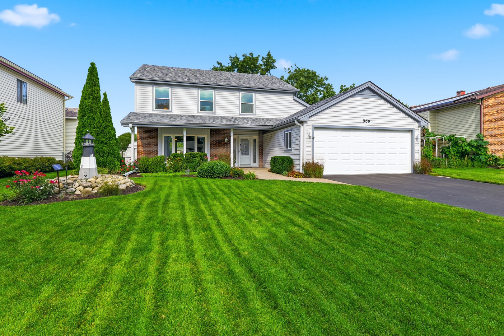 969 Castlewood Lane