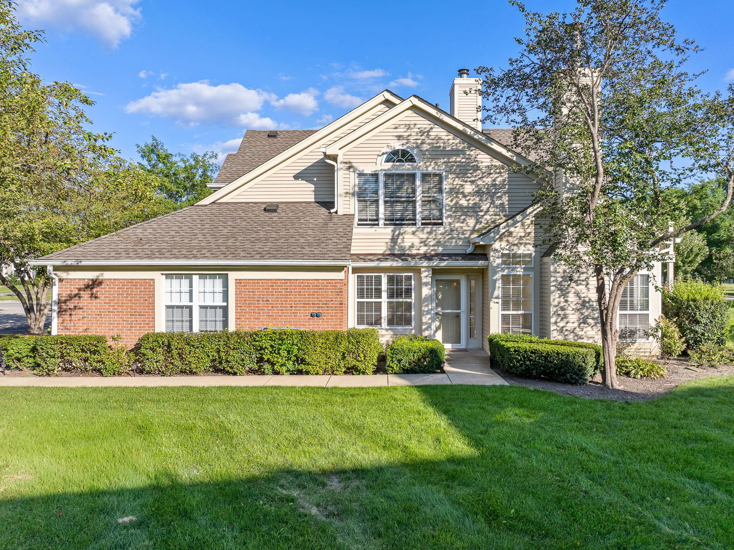 460 Mayflower Lane