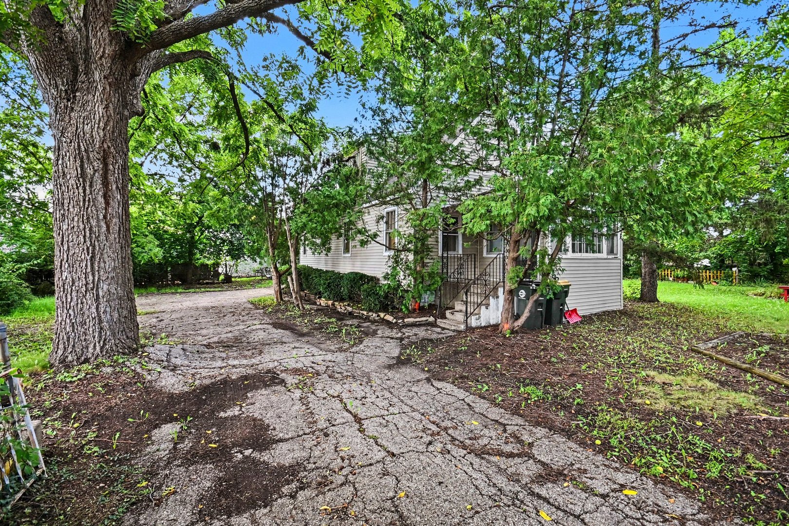 1428 Cedar Lake Road