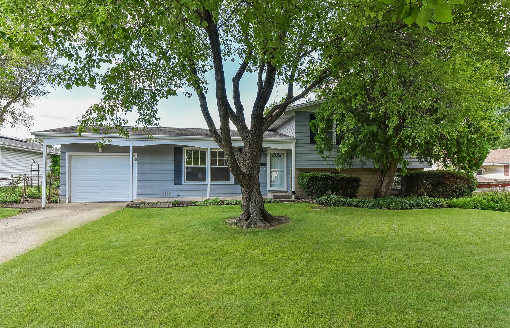 535 Illini Drive