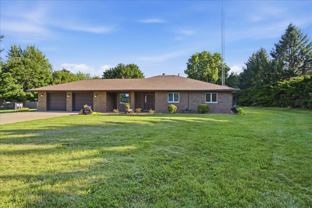 7919 1425 North Road