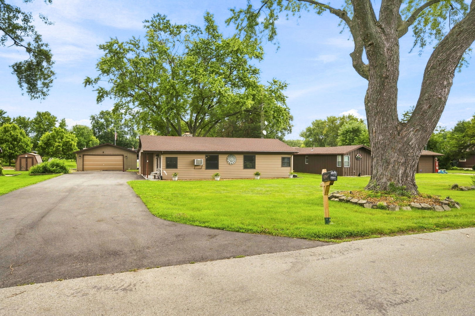 8726 Mallard Lane