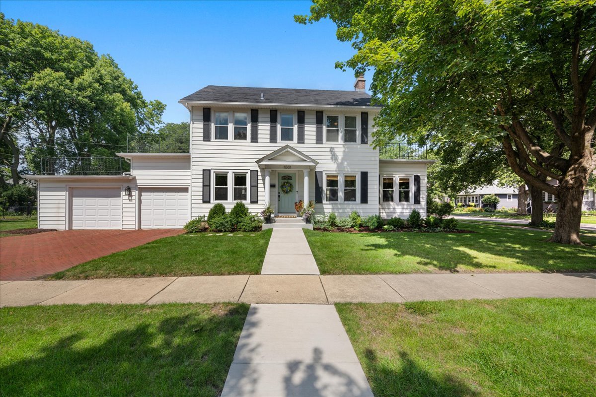 1001 Peyton Street
