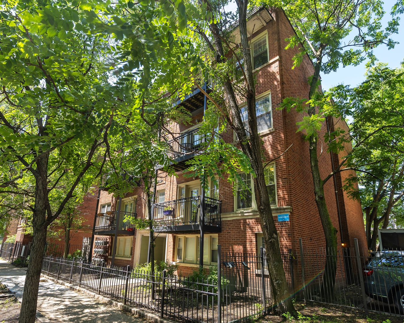 4422 Ashland Avenue
