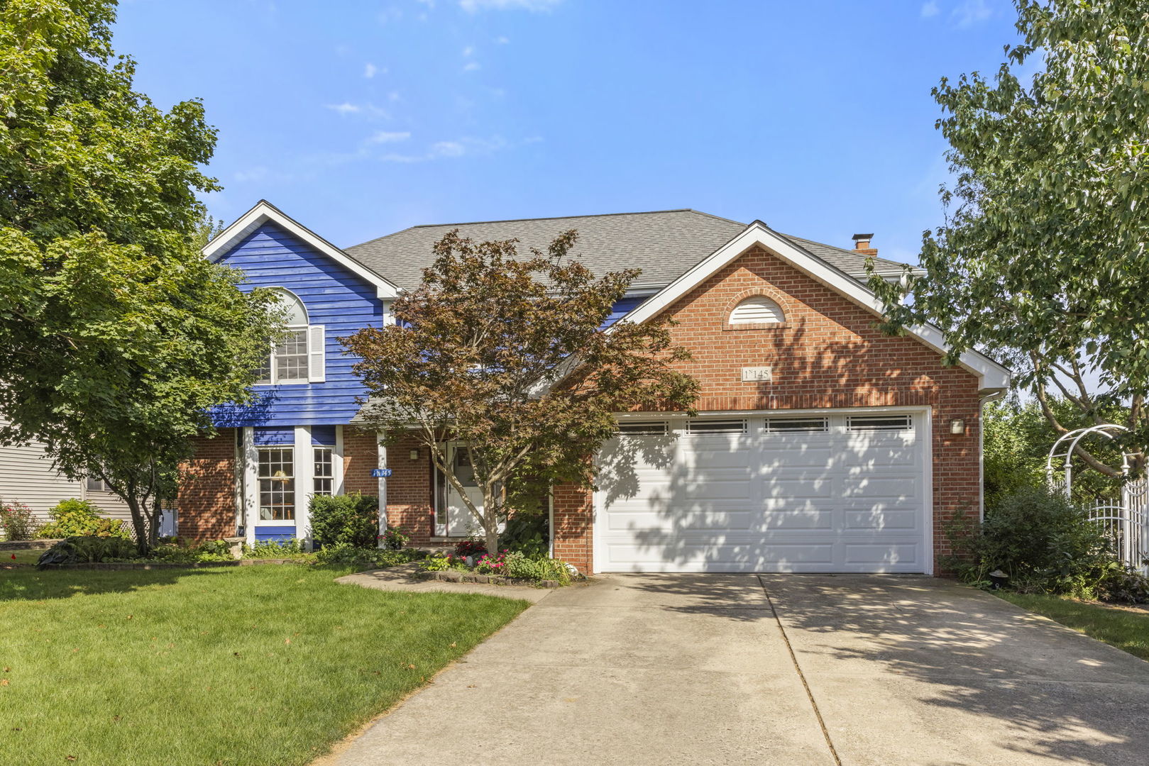 1N145 Glenrise Court