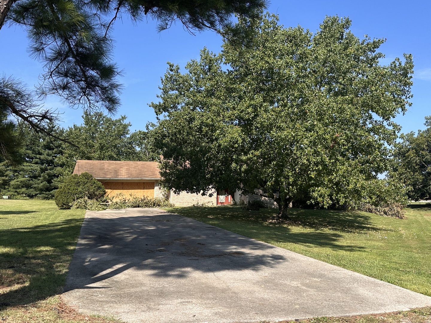 6586 Roberts Road