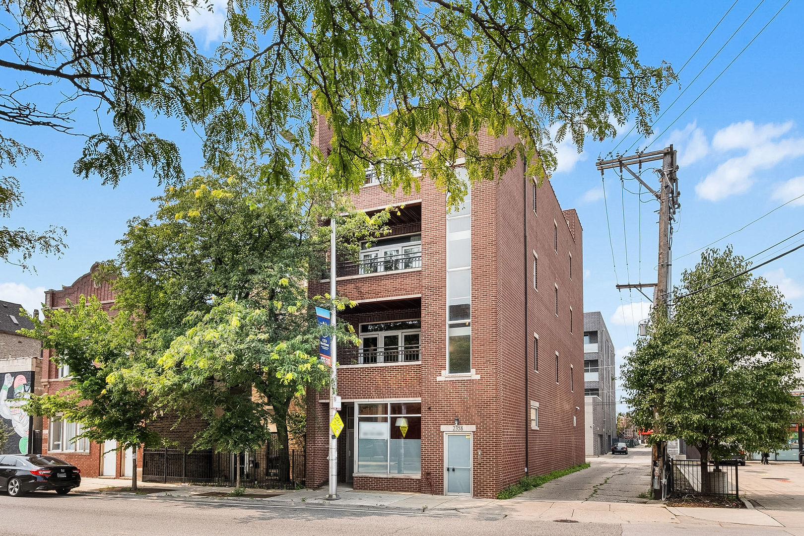 2358 Damen Avenue