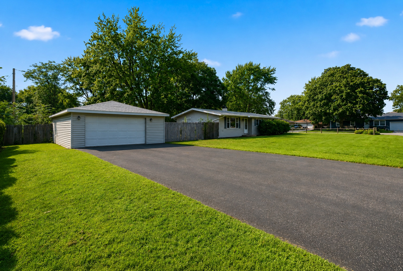 13916 Meadowbrook Drive