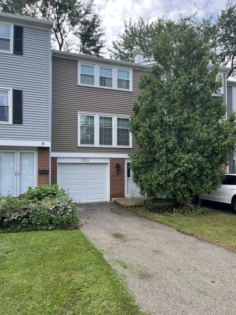 1813 Bromley Court