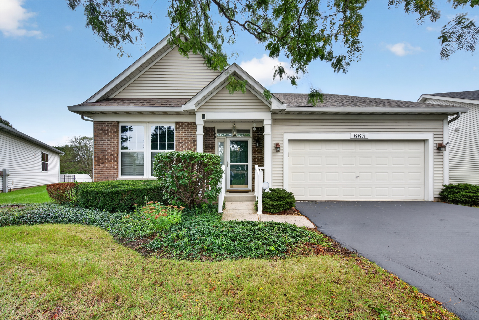 663 MECOSTA Lane