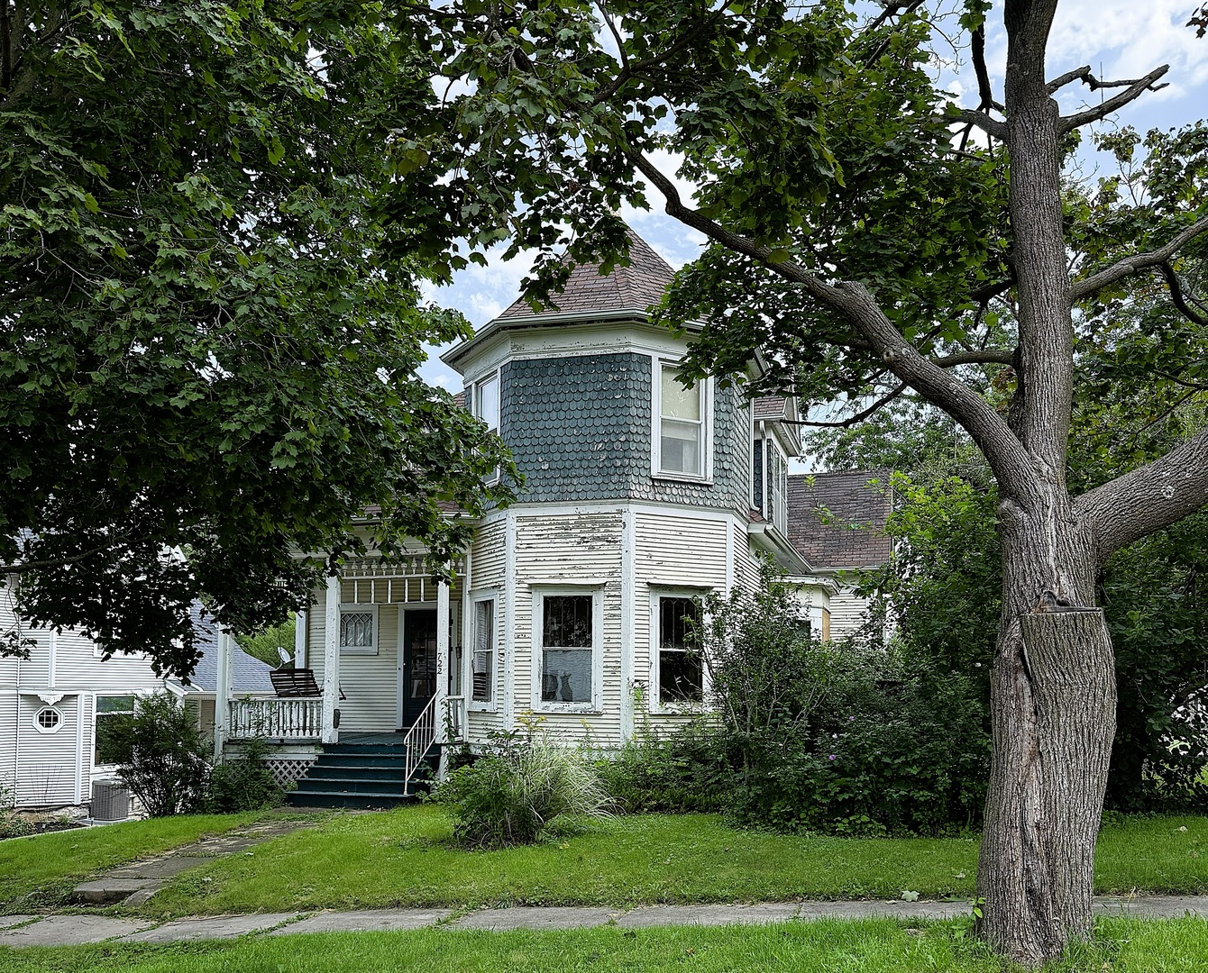 722 Hennepin Avenue