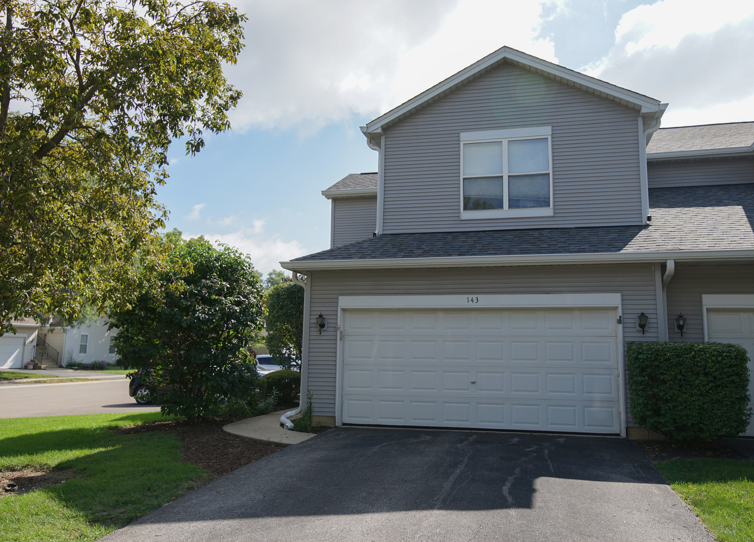 143 Woodland Circle