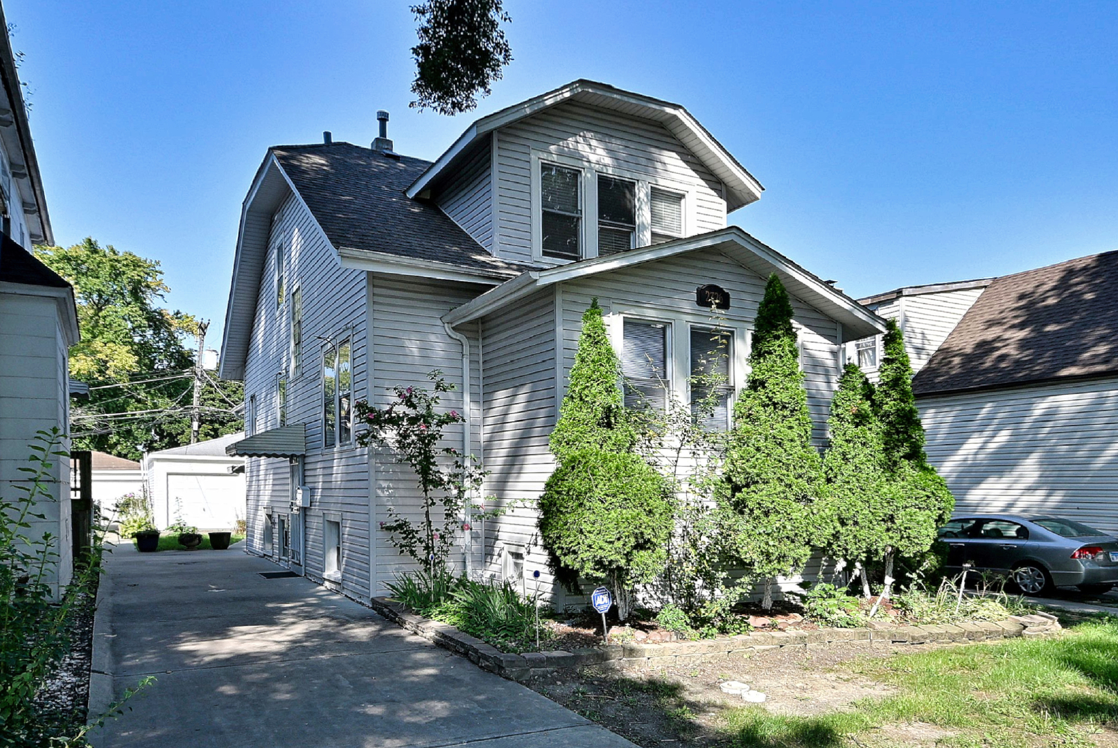 2726 60th Court