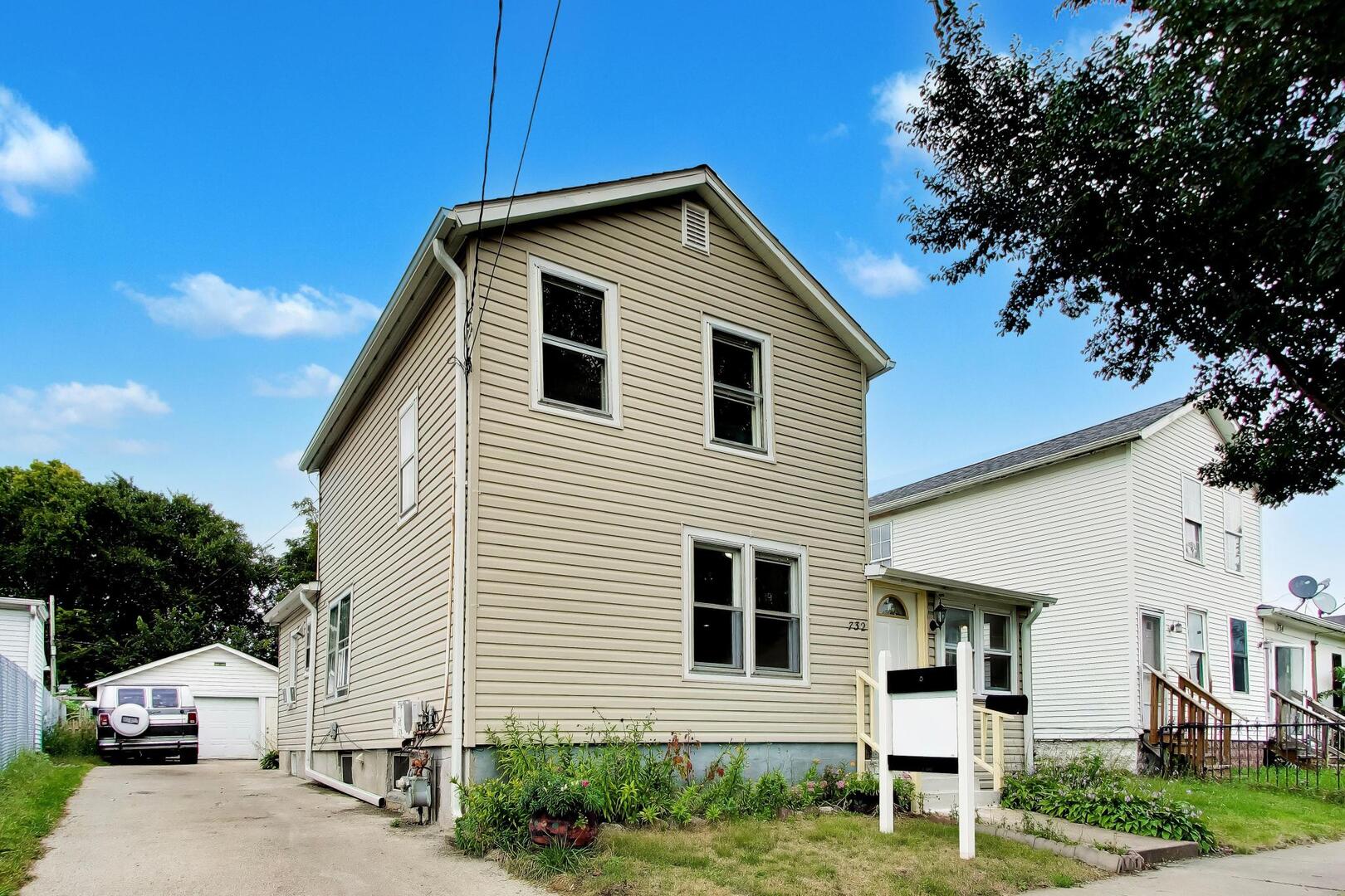 732 Grove Street