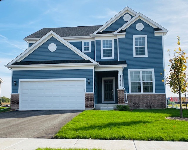 12832 Harry Circle