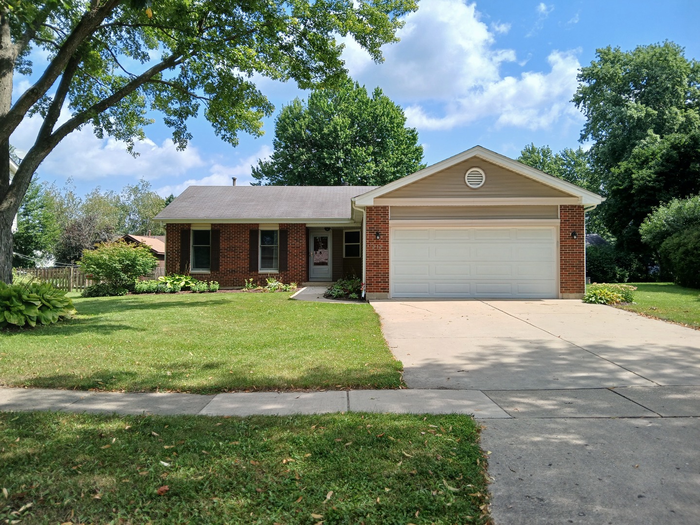 1010 Fox Run Lane