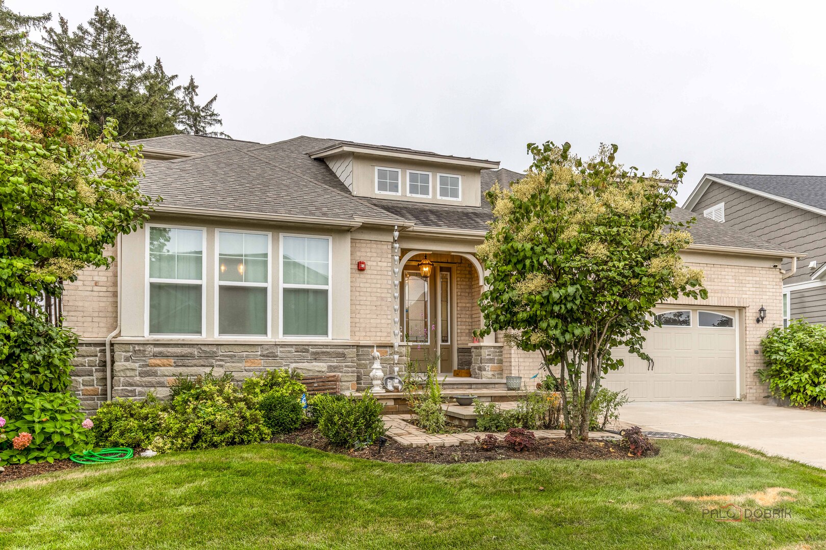 637 INSULL Drive