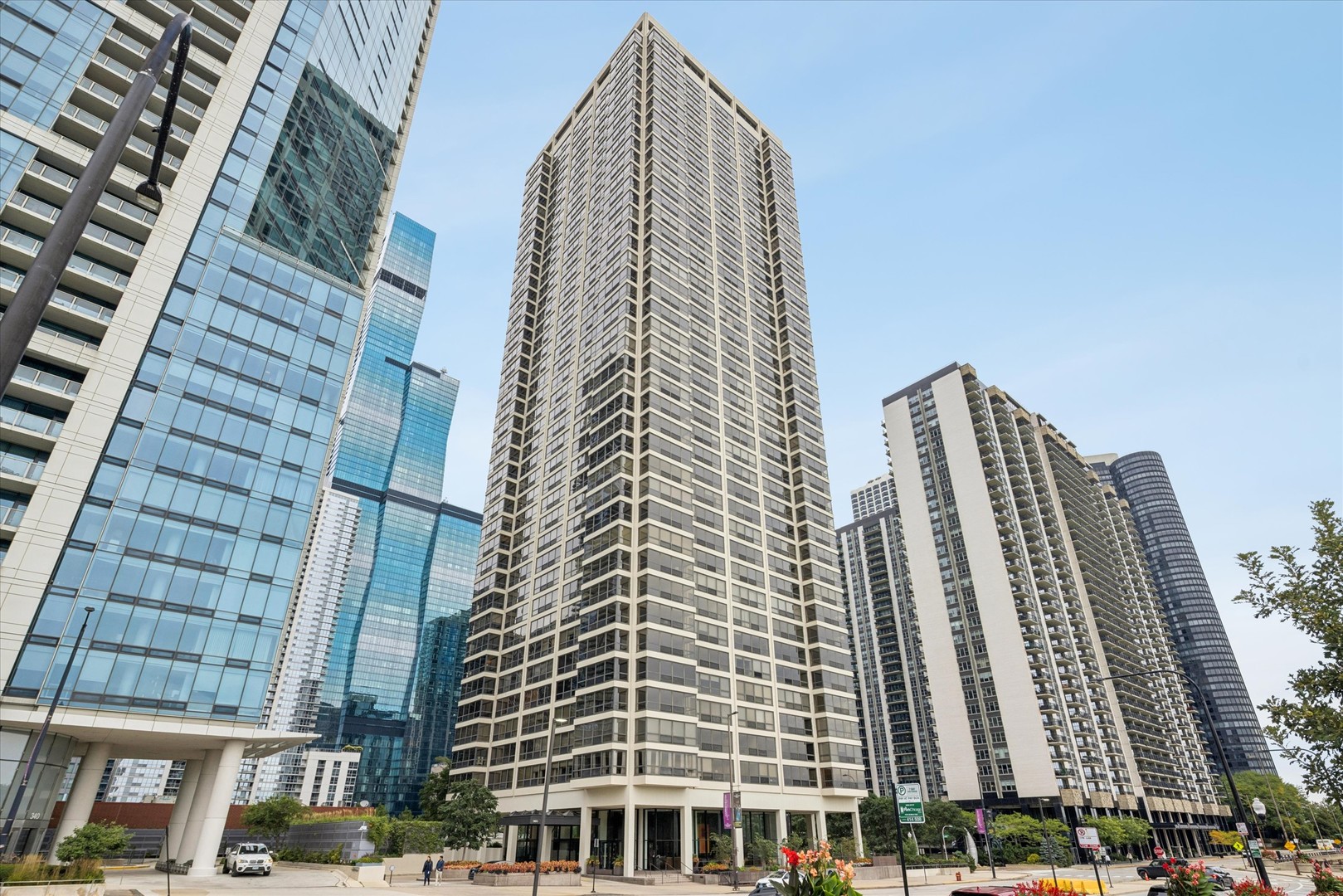 360 RANDOLPH Street