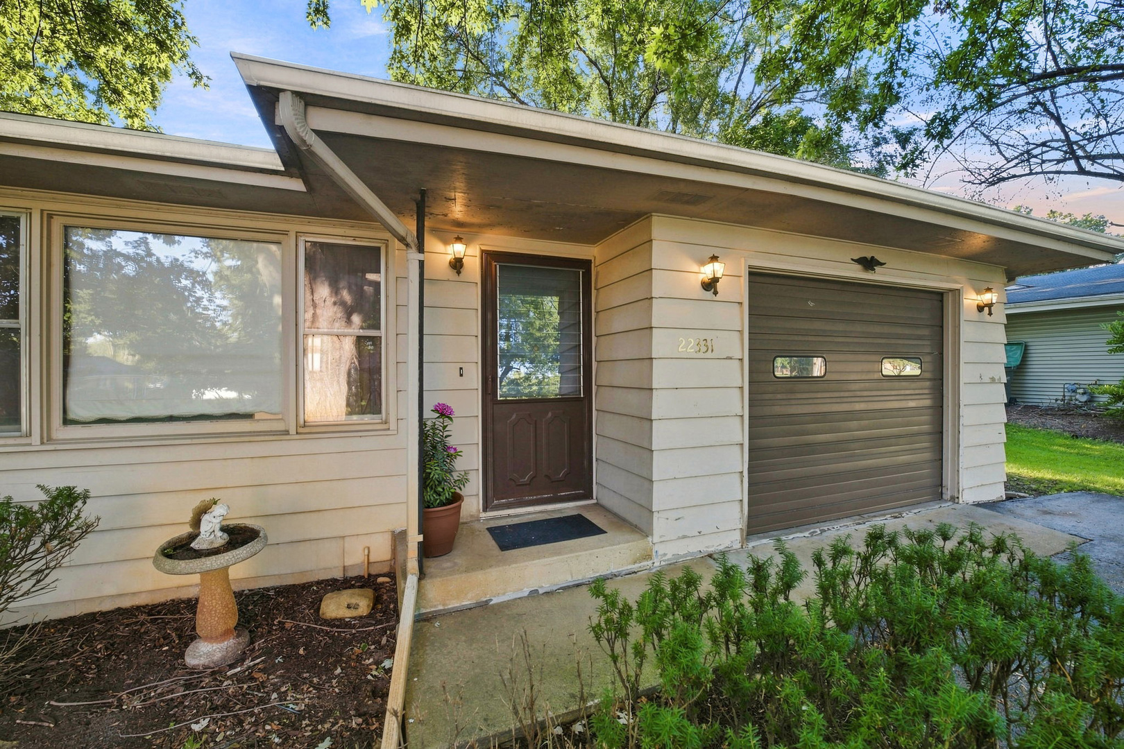 22331 Donna Avenue