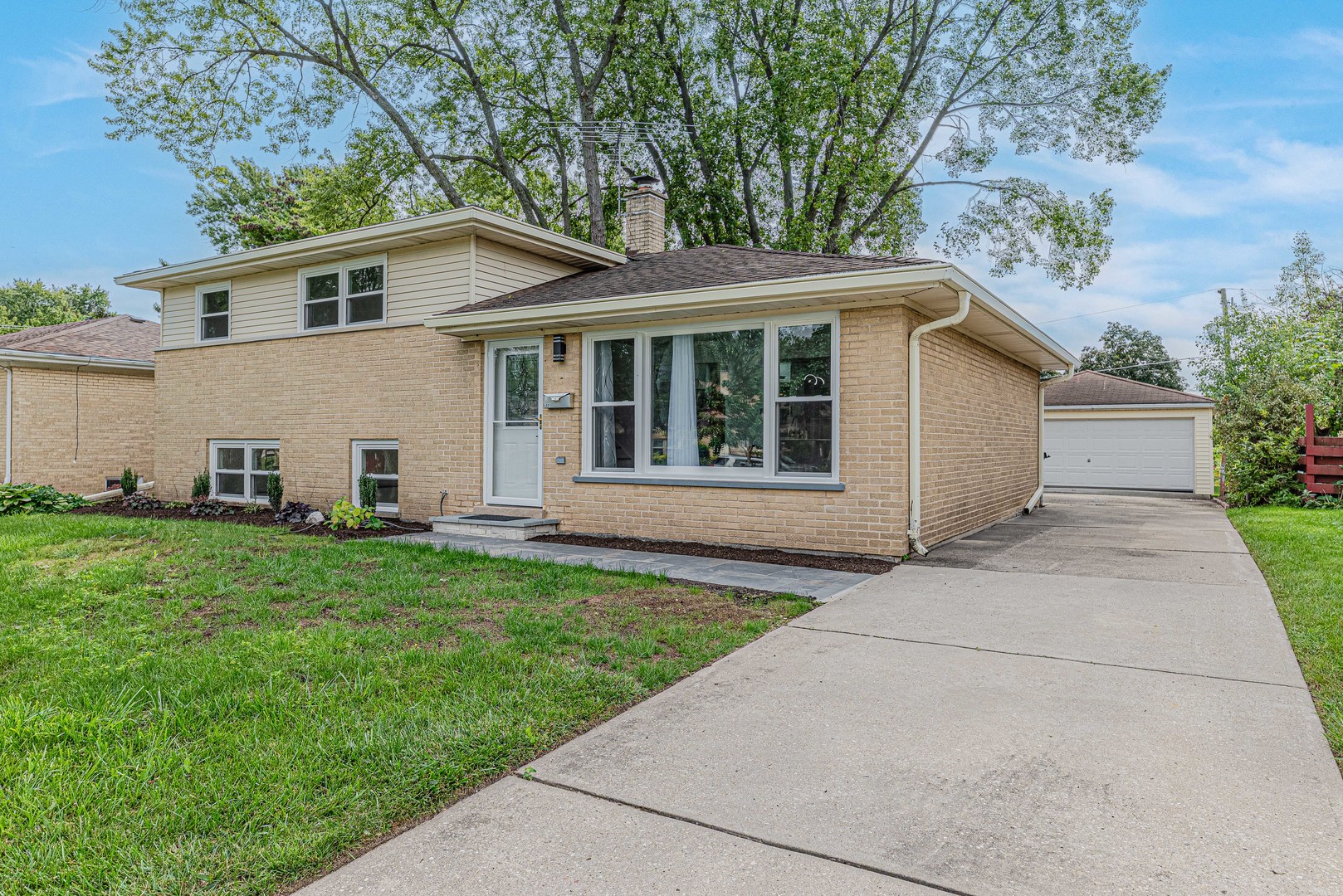 1321 Marcy Lane