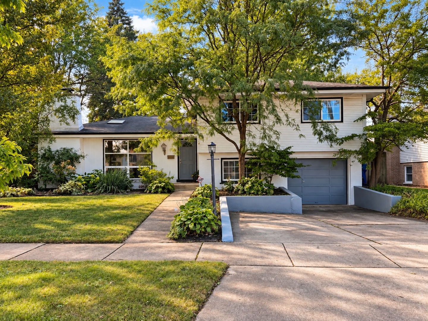 426 Amherst Avenue