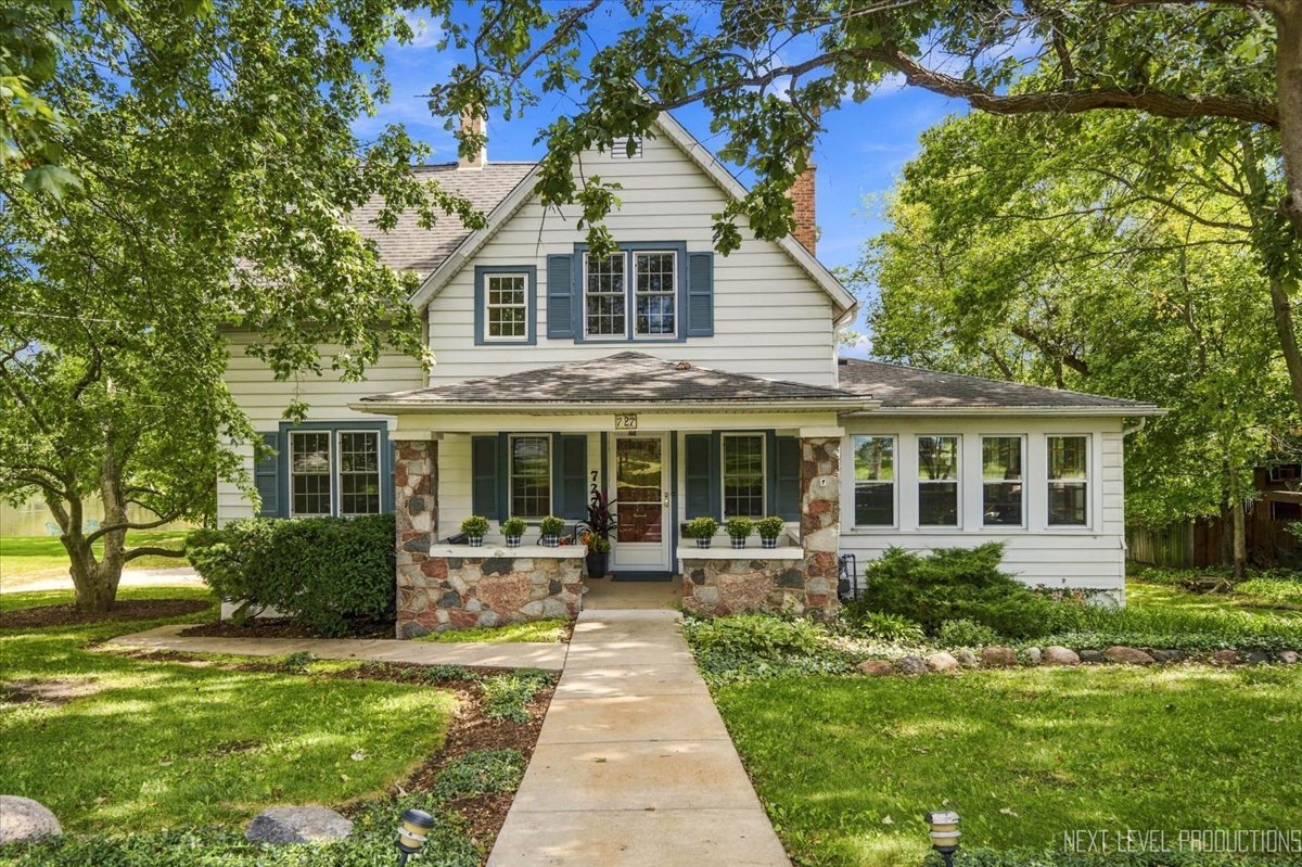 727 First Street