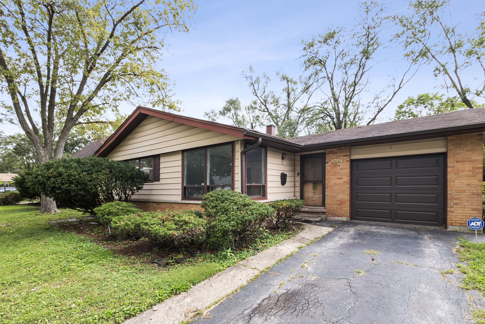 3407 Hickory Lane