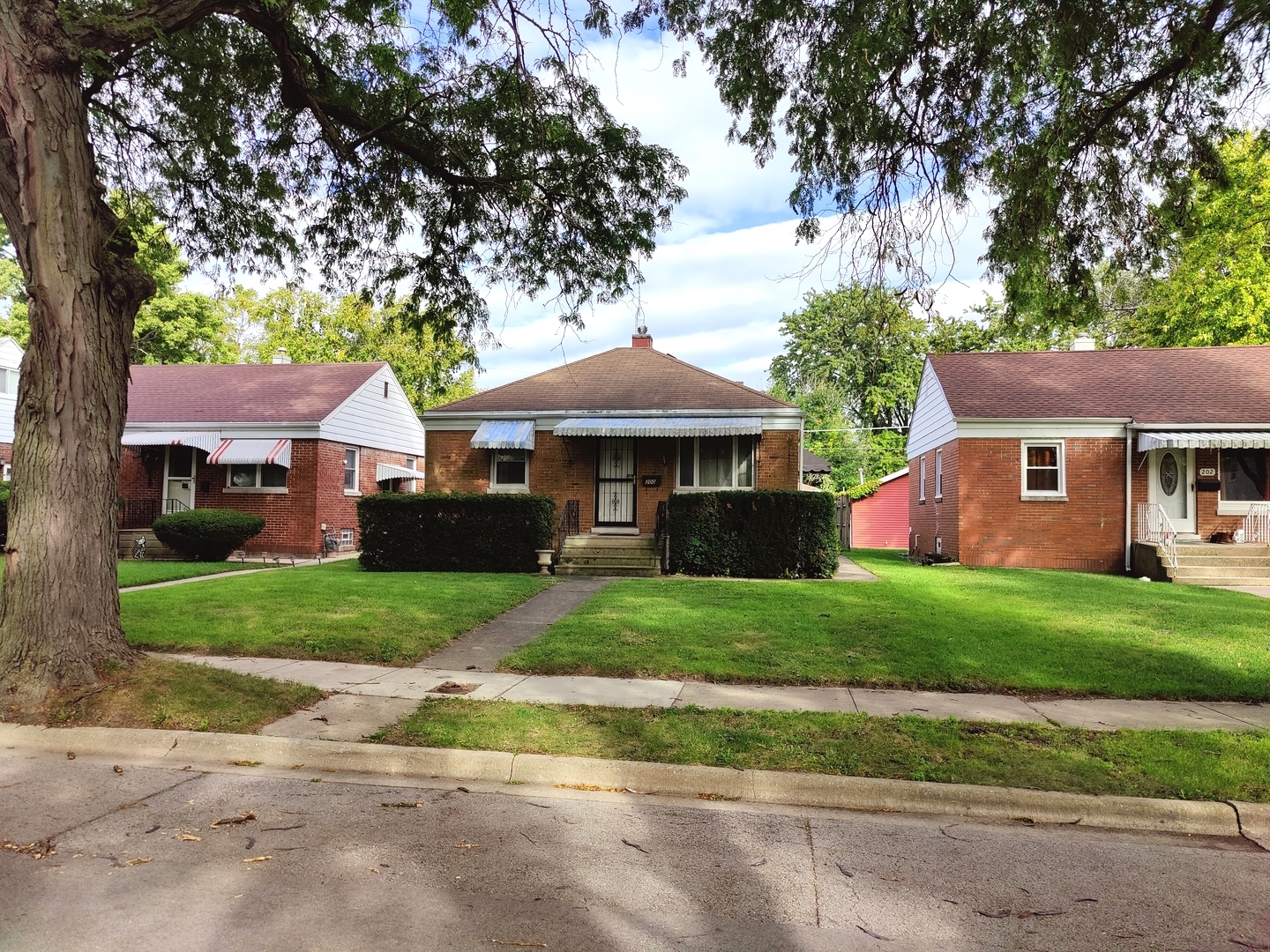 200 Earl Avenue