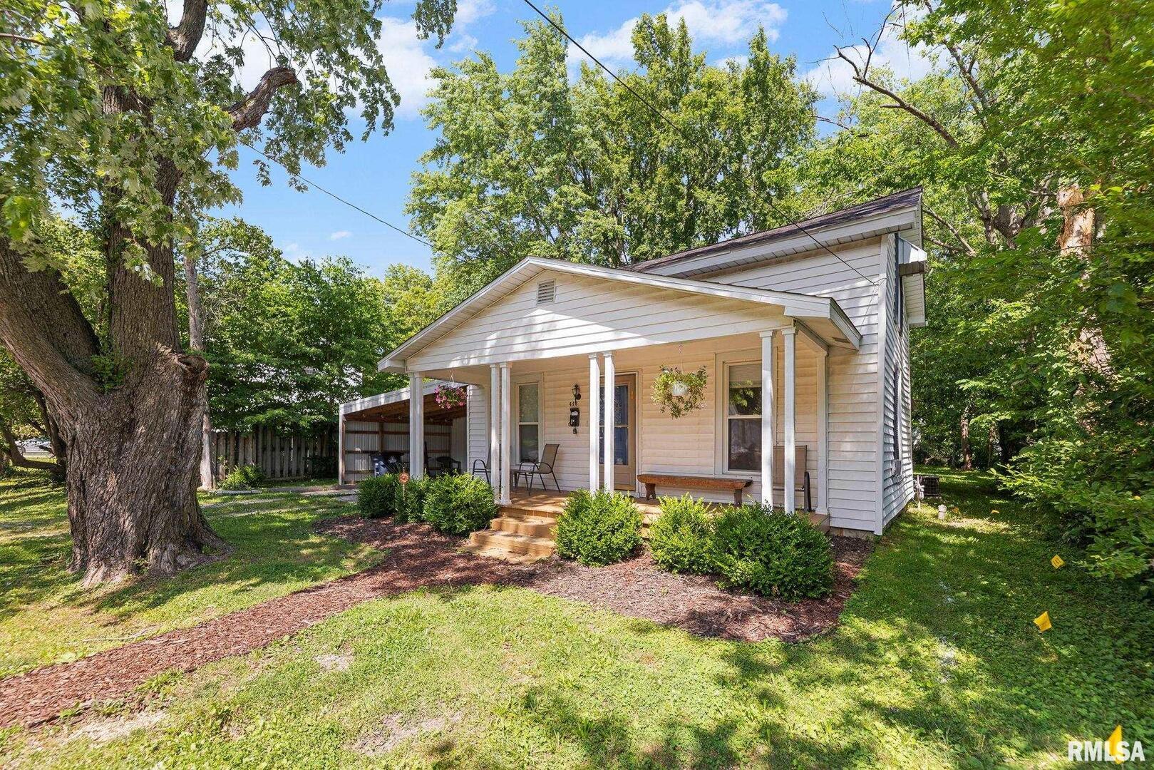 416 MAPLE Street