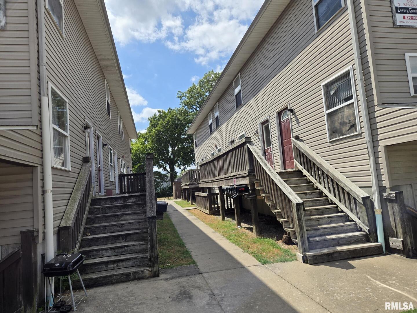512 Beveridge Street