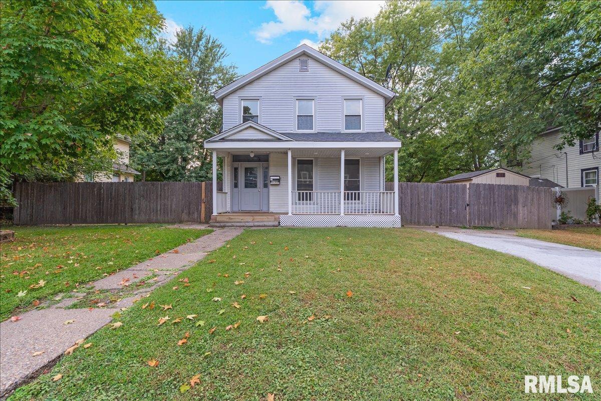 1220 COLLEGE Avenue
