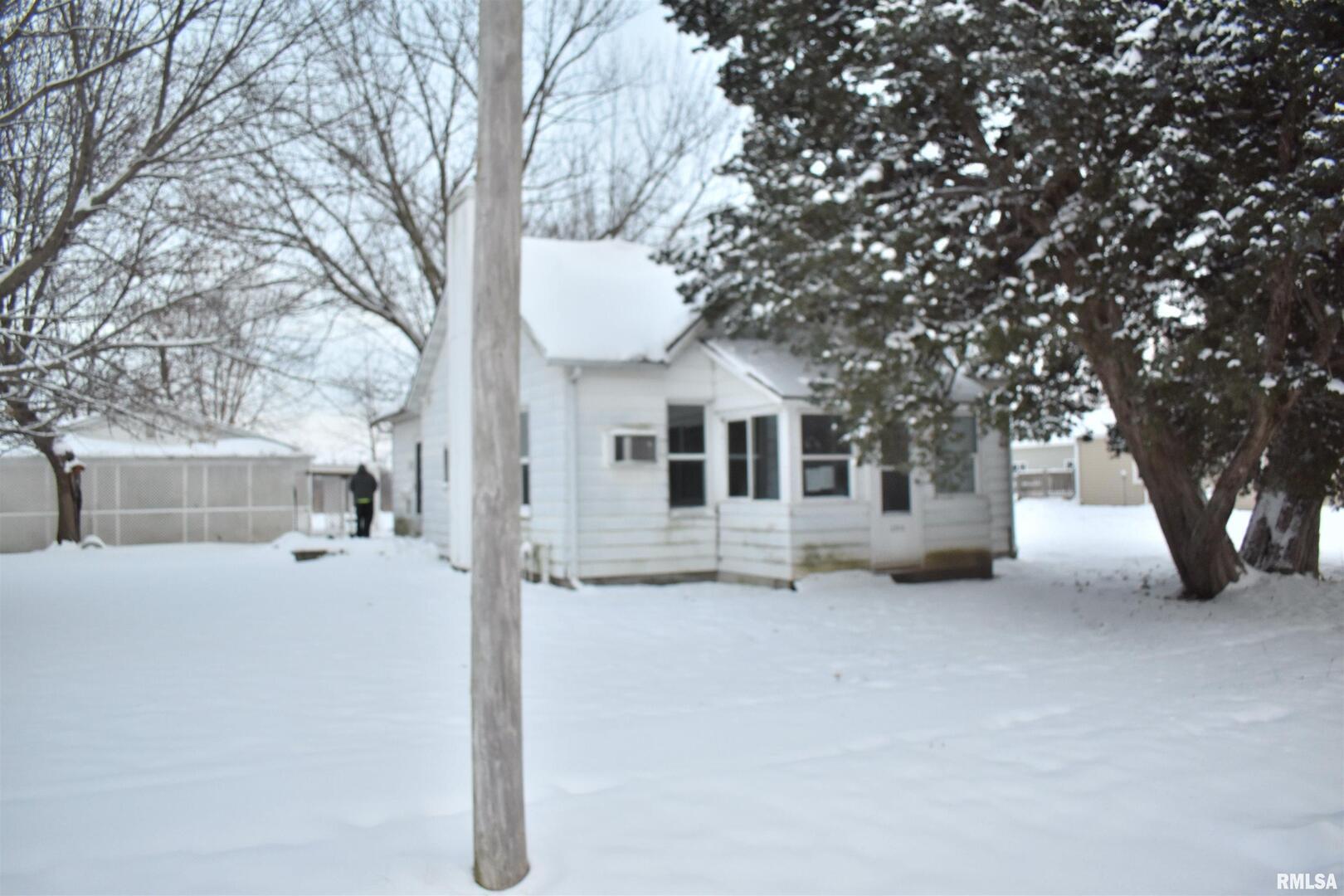 200 1ST Avenue